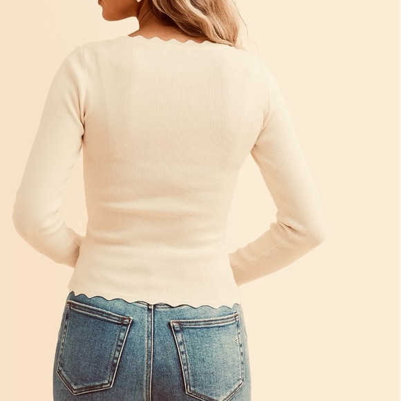 The Workshop Scallop Trim Top Size Medium Oatmeal Long Sleeve Square Neckline - Picture 2 of 13